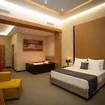 Resort Deluxe And