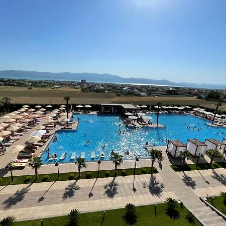 Deluxe And Spa * Koplik