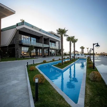 Deluxe And Spa Resort Koplik
