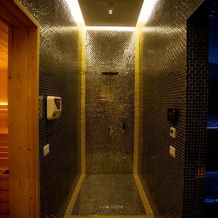 Deluxe And Spa Resort *