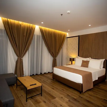 Deluxe And Spa Resort