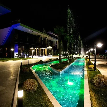 Deluxe And Spa Resort