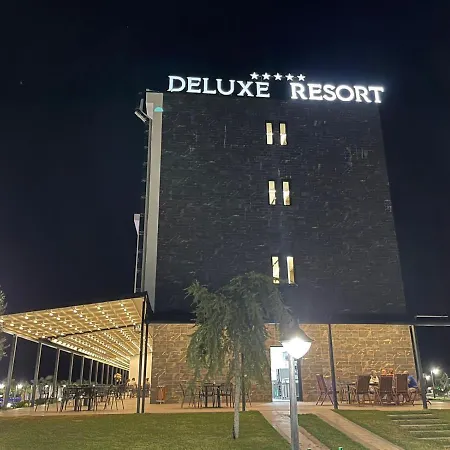 Deluxe Resort&spa *