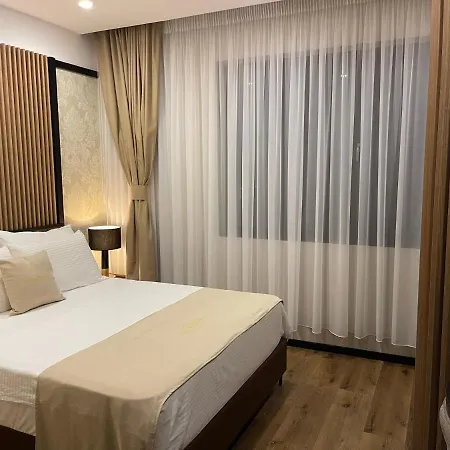 Deluxe And Üdülőközpont *