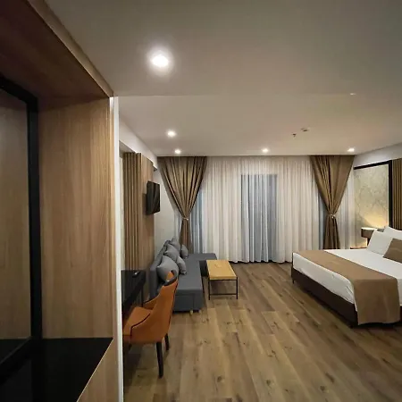 Üdülőközpont Deluxe And