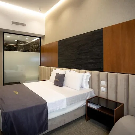 Resort Deluxe And *