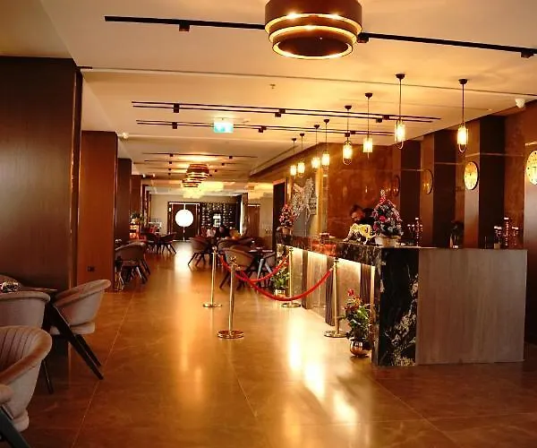 Rezort Deluxe And Koplik