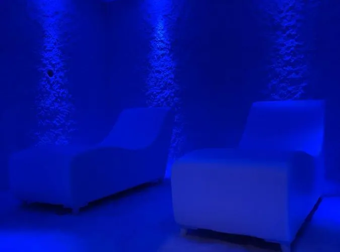 Deluxe And Rezort Koplik