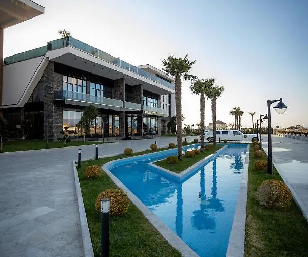 Deluxe And Resort Koplik